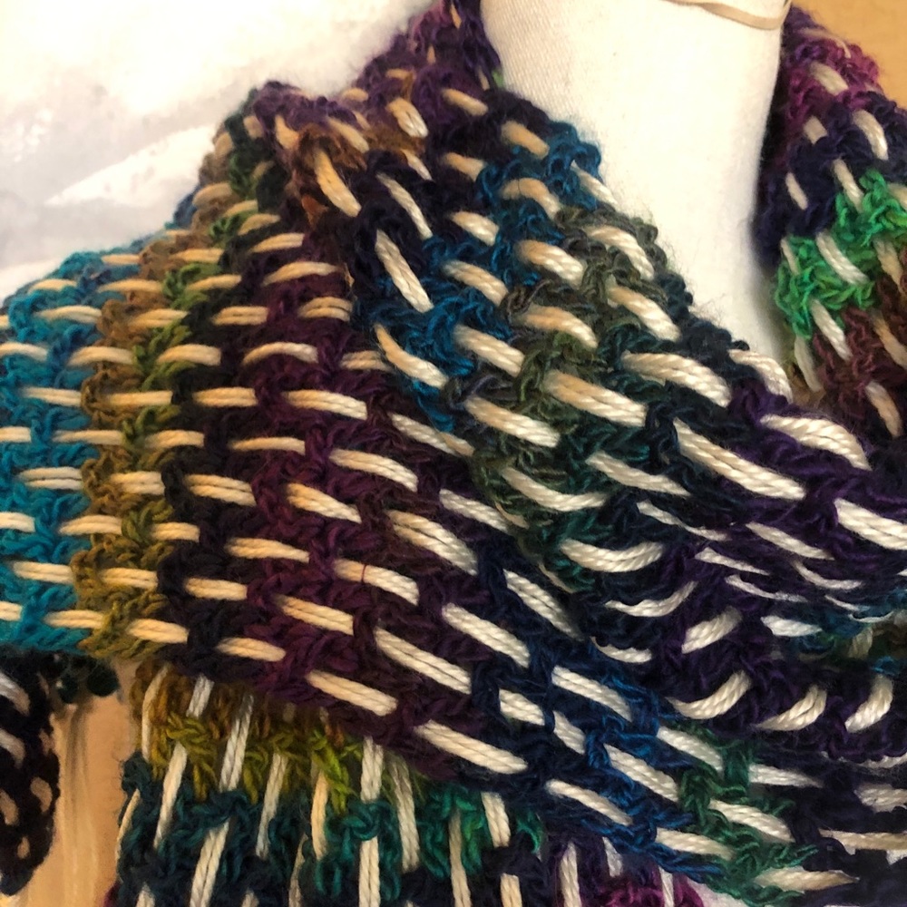 Handmade scarf - Picture 2 of 2